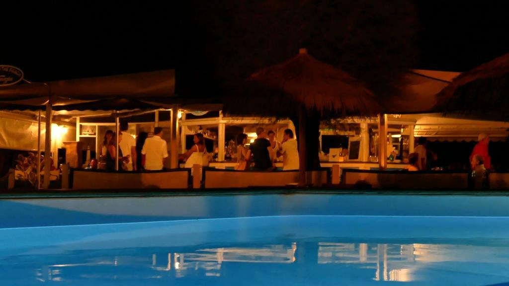 Bed & Breakfast Venezia Marina Di Carrara Exterior photo