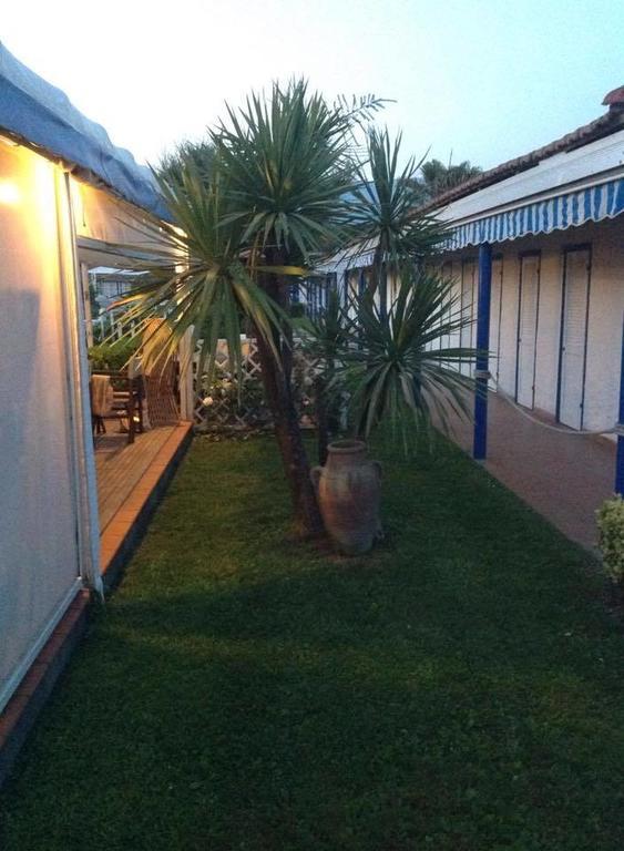 Bed & Breakfast Venezia Marina Di Carrara Exterior photo