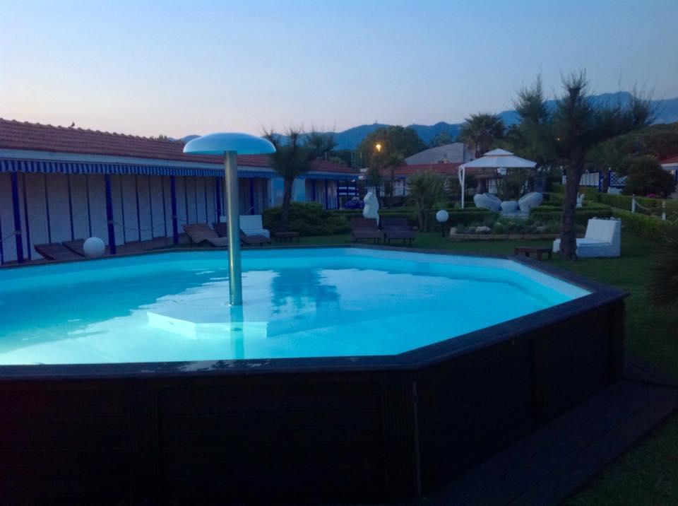 Bed & Breakfast Venezia Marina Di Carrara Exterior photo