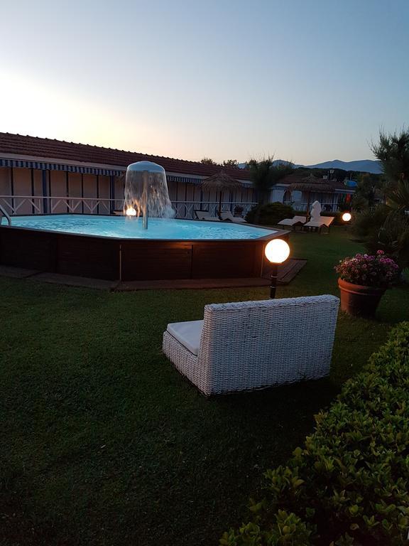 Bed & Breakfast Venezia Marina Di Carrara Exterior photo